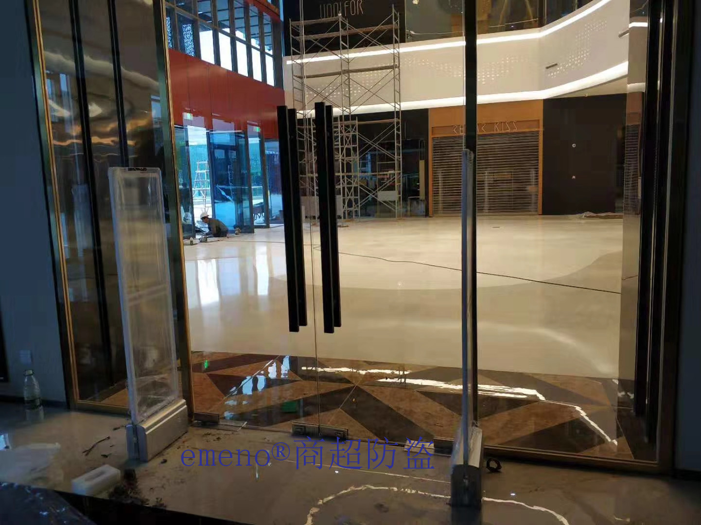 服装防盗对于实体门店的作用有哪些呢?