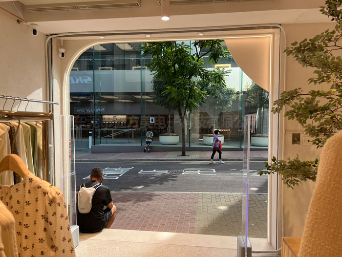 香港服装店安装立方美emeno商超防盗器AM9600